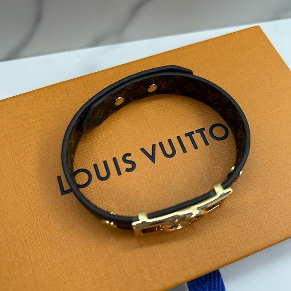 🔥Louis Vuitton•Dauphine Adjustable Bracelet - Picture 6 of 7